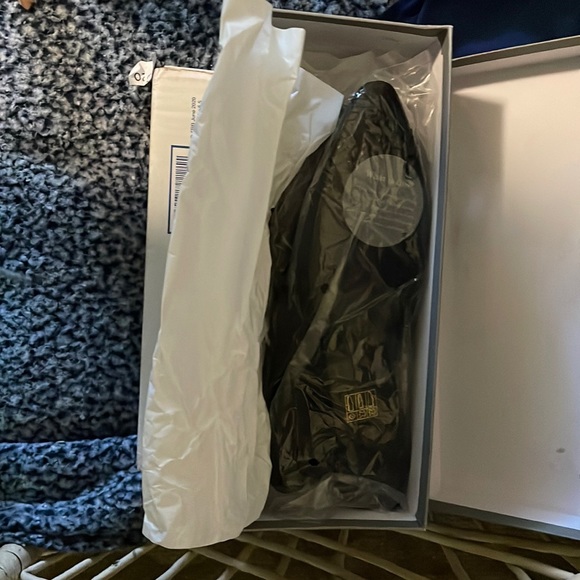 Everlane new in a box. Bought at Everlane. Suede black leather. Sling back - Picture 6 of 9